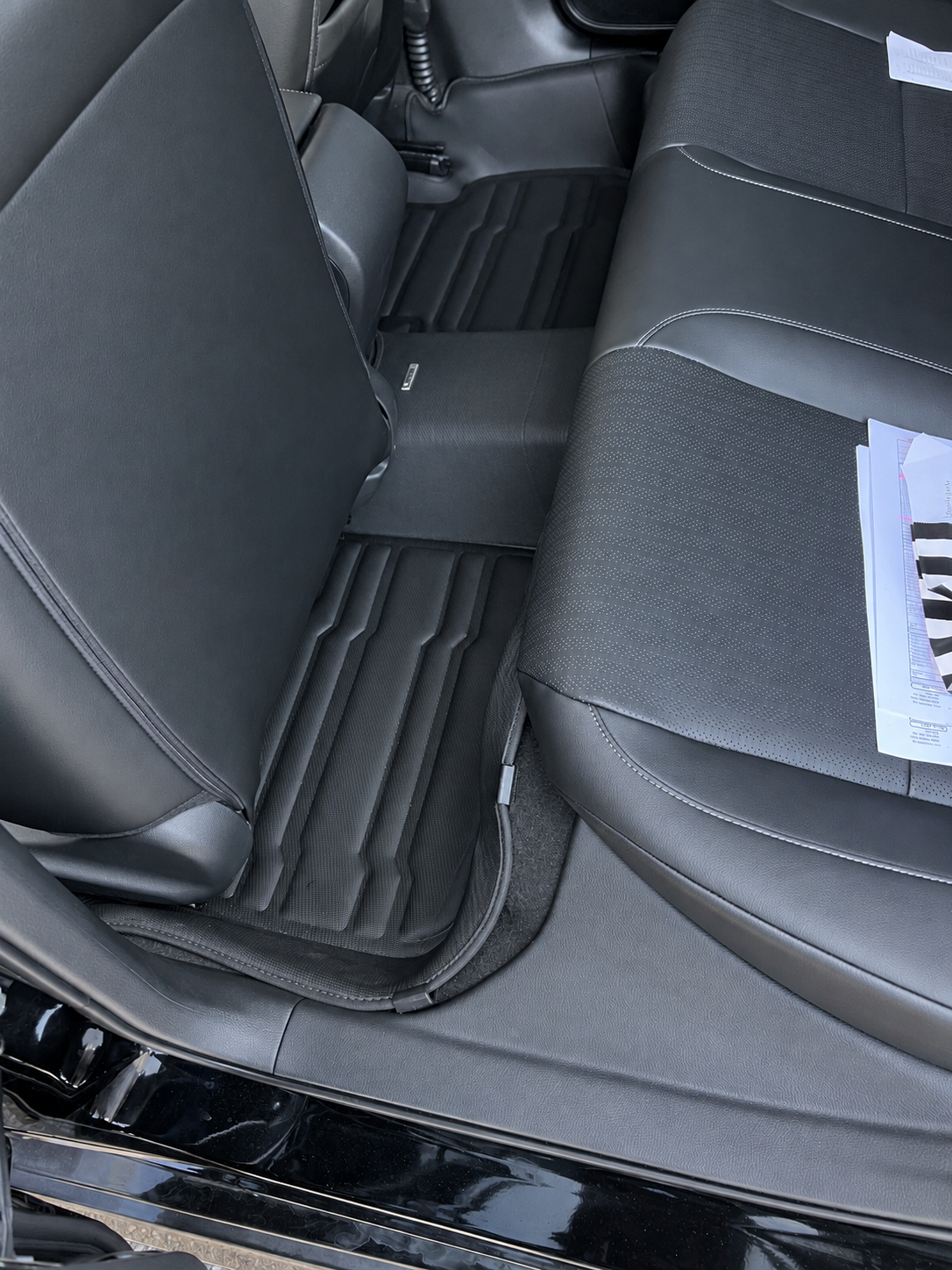 Honda Civic With Rear USB Floor Mats 2022-2027 | Covers Row 1 & 2