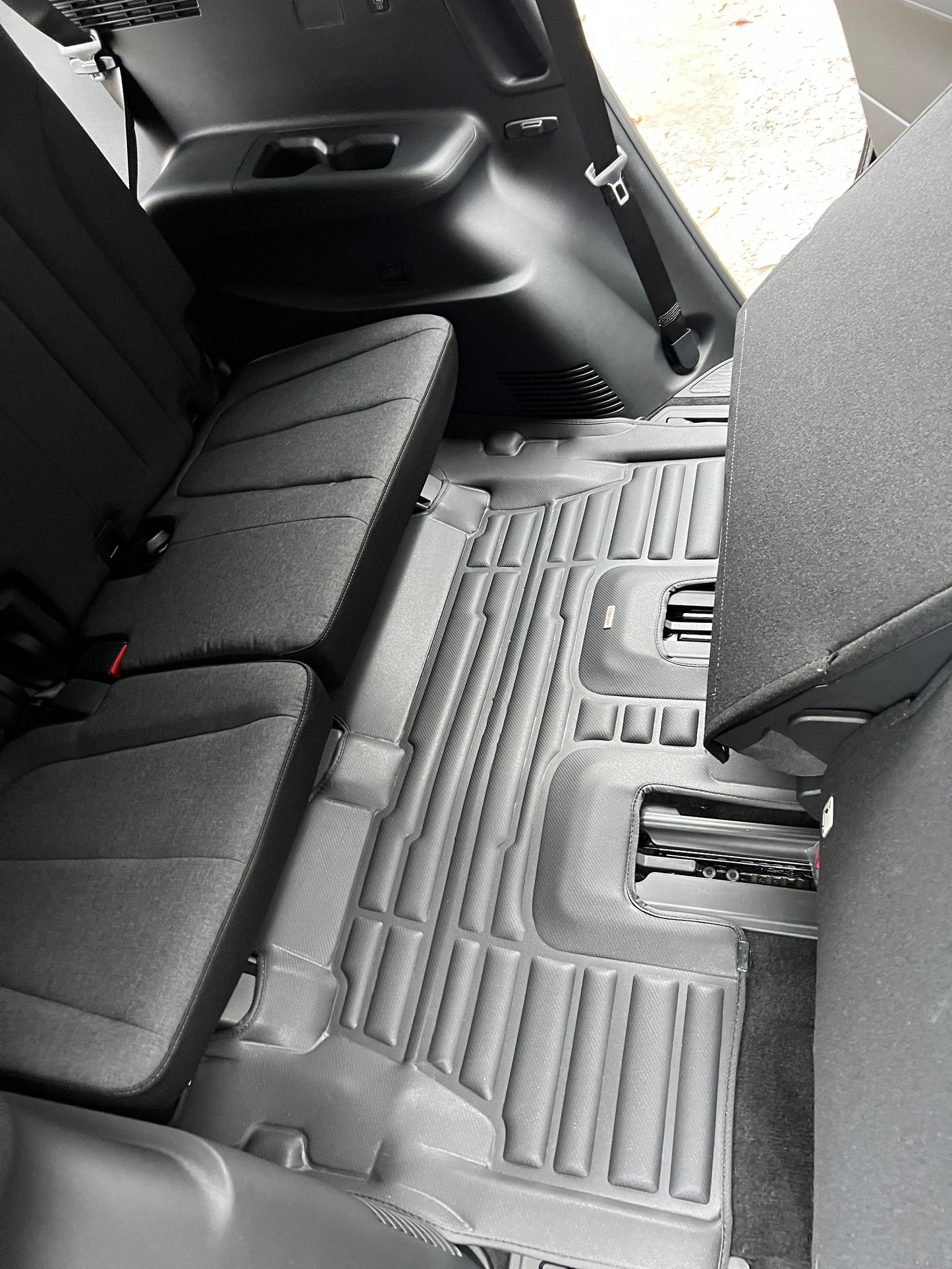 Hyundai Palisade Gas (8 Seat) Floor Mats 2026-2027 | Covers Row 1, 2 & 3